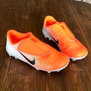 Nike Mercurial Kids Soccer Cleats size 13